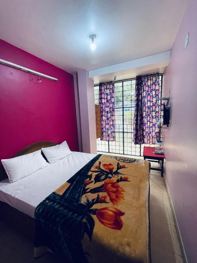 Hotel Nakshatra Udagamandalam Exterior foto