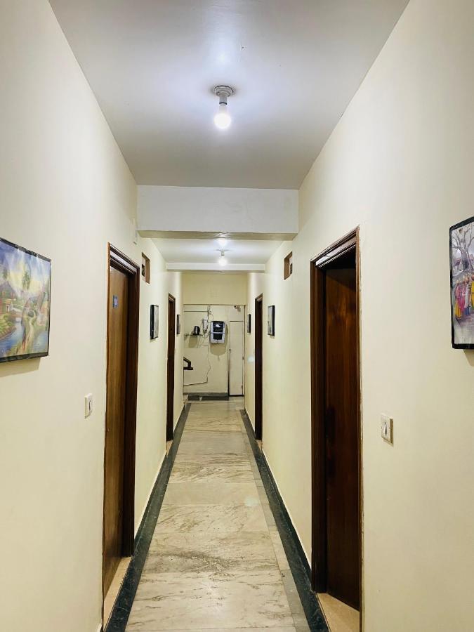 Hotel Nakshatra Udagamandalam Exterior foto